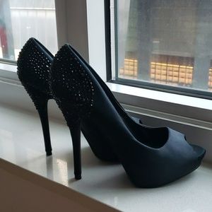 Black satin peep toe